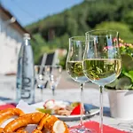 Restaurant Haus Waldesruh فندق