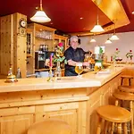 Restaurant Haus Waldesruh 2*